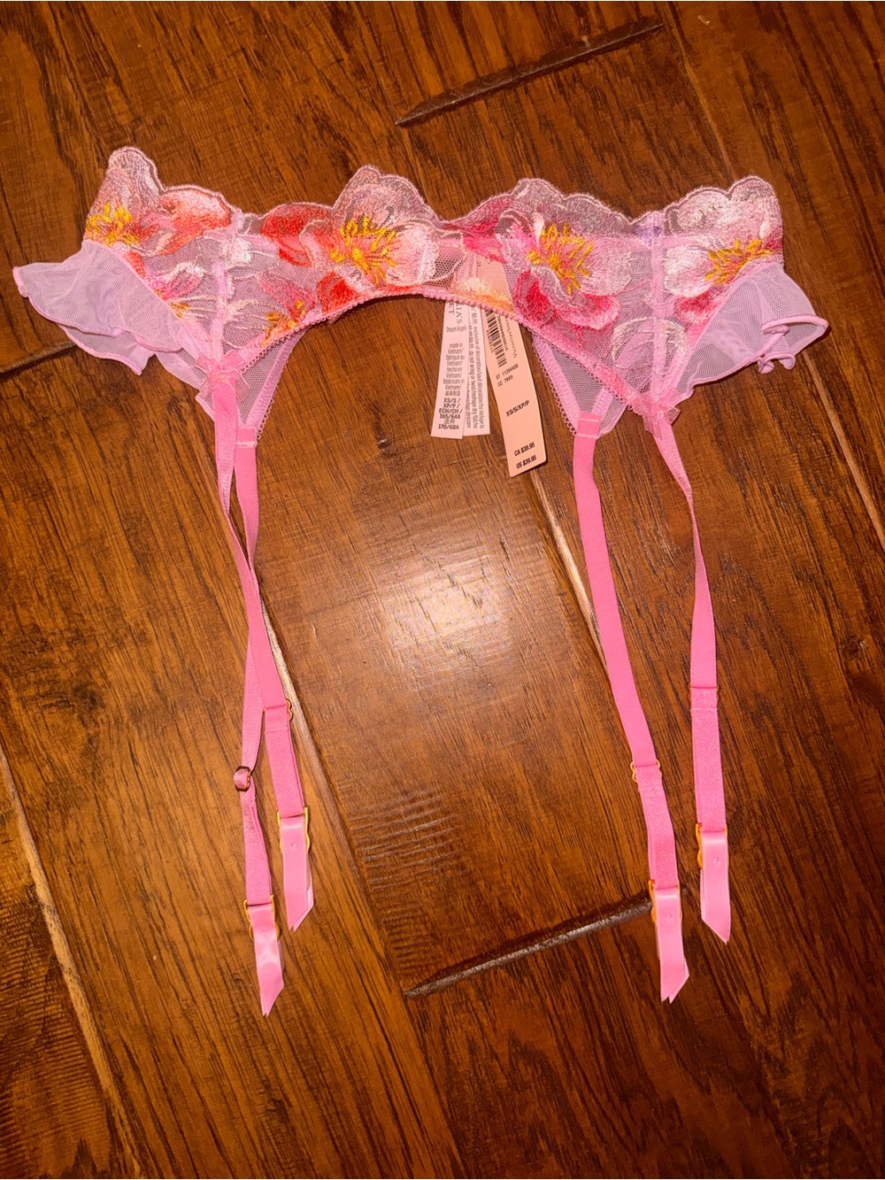 NWTPink Floral Embroidered Lace Garter Belt